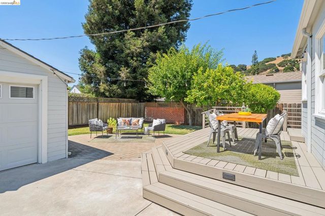264 MARLOW DRIVE, Oakland, CA 94605