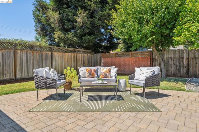 264 MARLOW DRIVE, Oakland, CA 94605