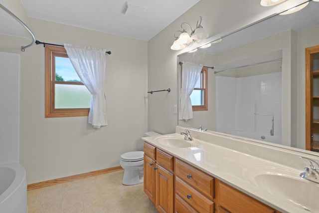 11709 242nd AVENUE, Trevor, WI 53179