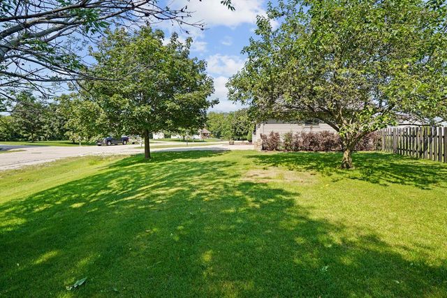 11709 242nd AVENUE, Trevor, WI 53179