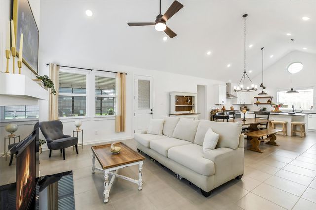 8015 Driftwood Bay Drive, Cypress, TX 77433