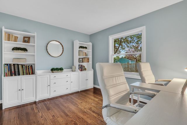 6183 Old Farm Lane, Gurnee, IL 60031