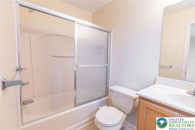 6720 Pioneer Drive, Macungie Boro, PA 18062