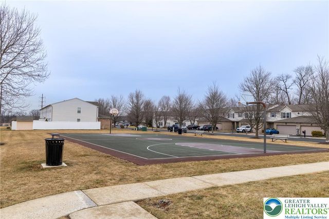 6720 Pioneer Drive, Macungie Boro, PA 18062