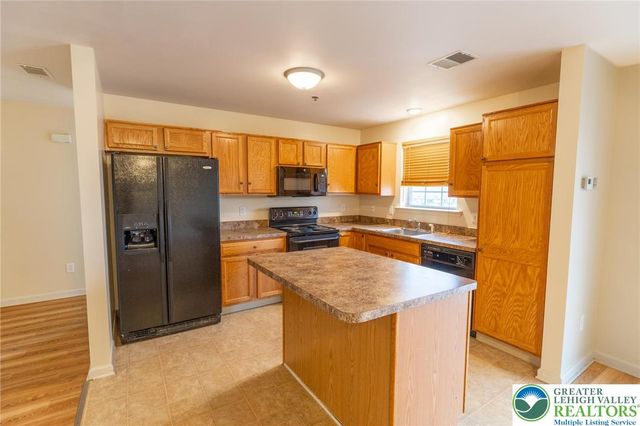 6720 Pioneer Drive, Macungie Boro, PA 18062