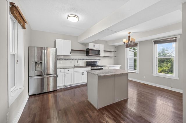 736 Plum Street, Saint Paul, MN 55106