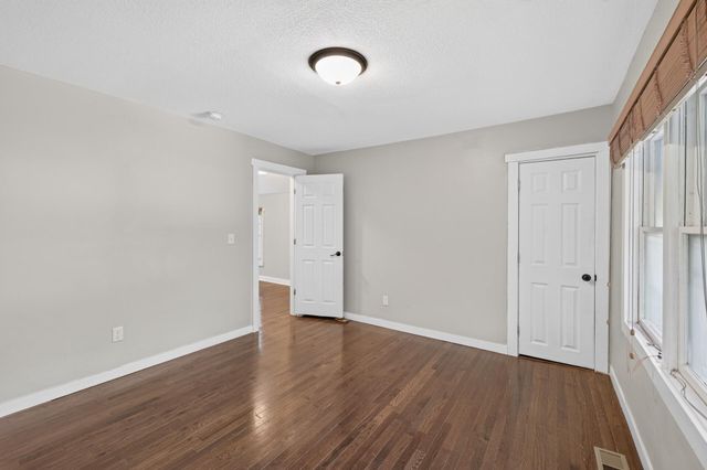 736 Plum Street, Saint Paul, MN 55106