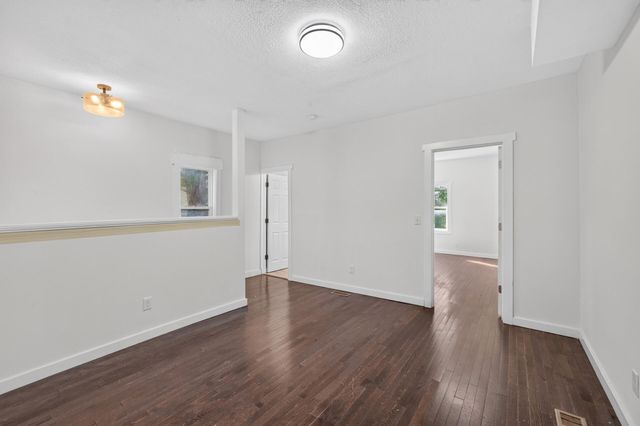 736 Plum Street, Saint Paul, MN 55106