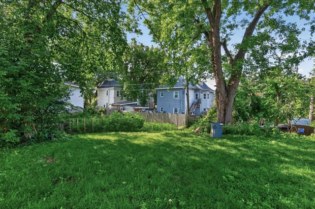 736 Plum Street, Saint Paul, MN 55106