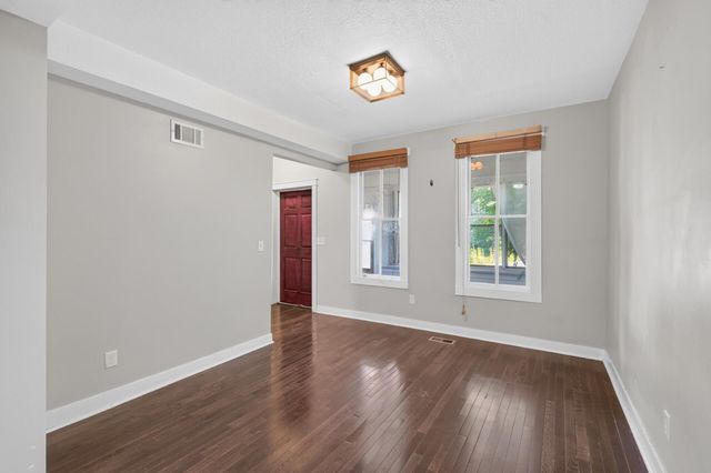 736 Plum Street, Saint Paul, MN 55106