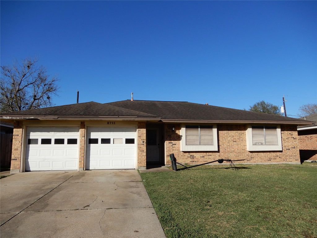3711 Sunray Lane, Pasadena, TX 77503