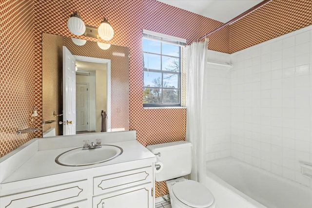 2926 S SHAMROCK, Tallahassee, FL 32309