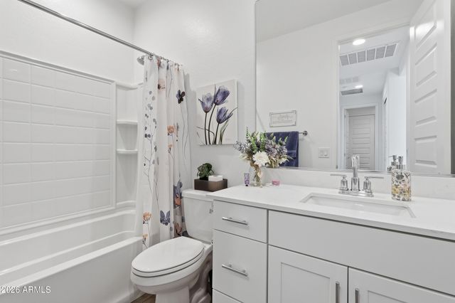 3549 E DAKOTA Drive, San Tan Valley, AZ 85143