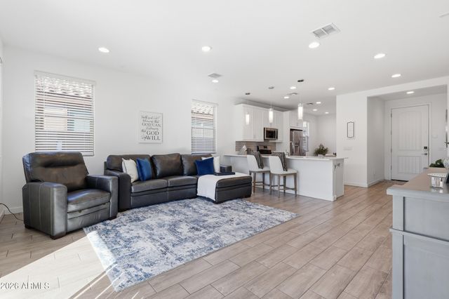 3549 E DAKOTA Drive, San Tan Valley, AZ 85143