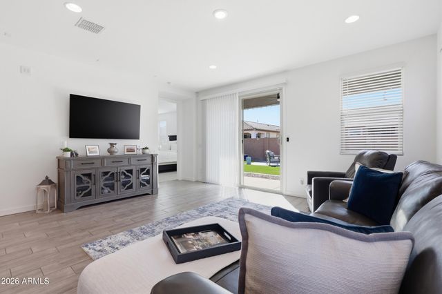 3549 E DAKOTA Drive, San Tan Valley, AZ 85143