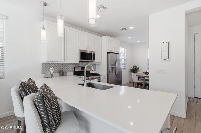 3549 E DAKOTA Drive, San Tan Valley, AZ 85143