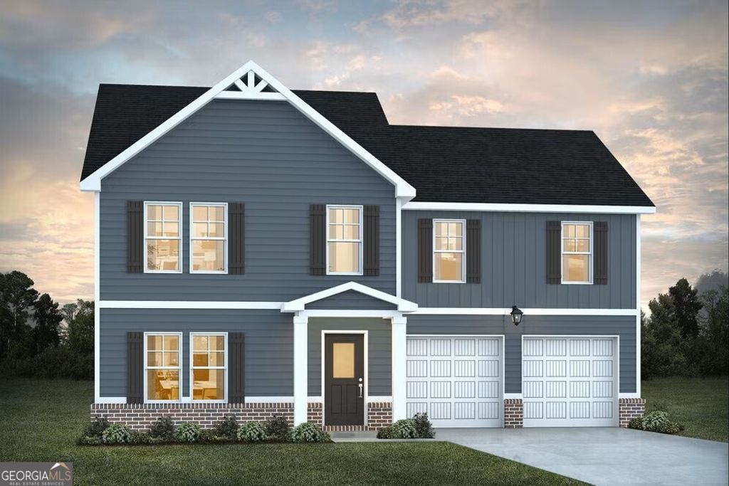 215 Harris Walk, West Point, GA 31833