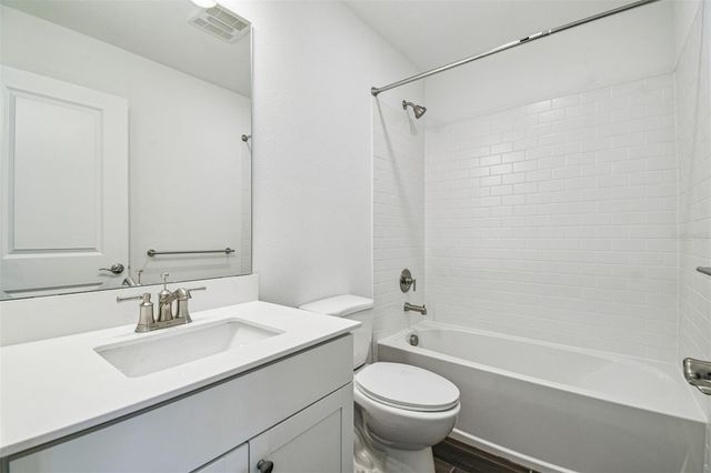 1951 RISBY ALLEY, Orlando, FL 32803