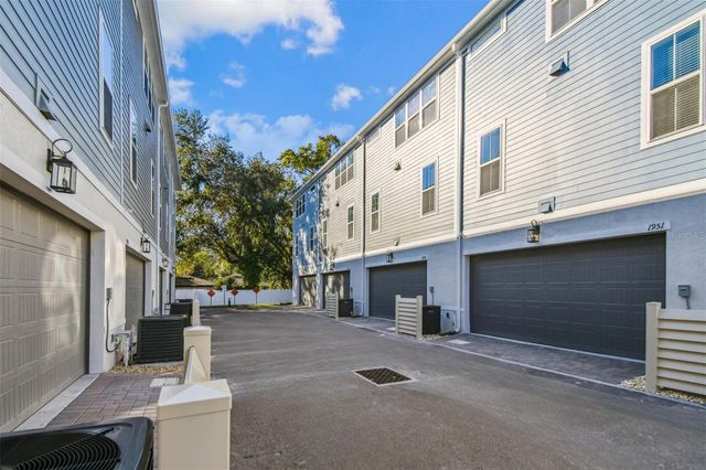 1951 RISBY ALLEY, Orlando, FL 32803