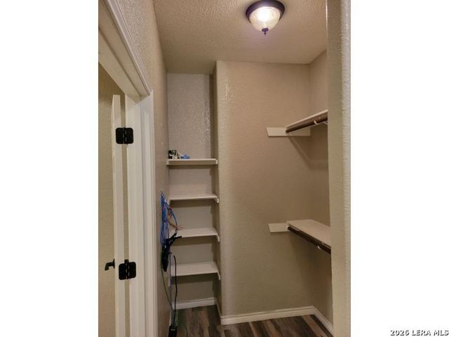 254 County Road 6876, Natalia, TX 78059