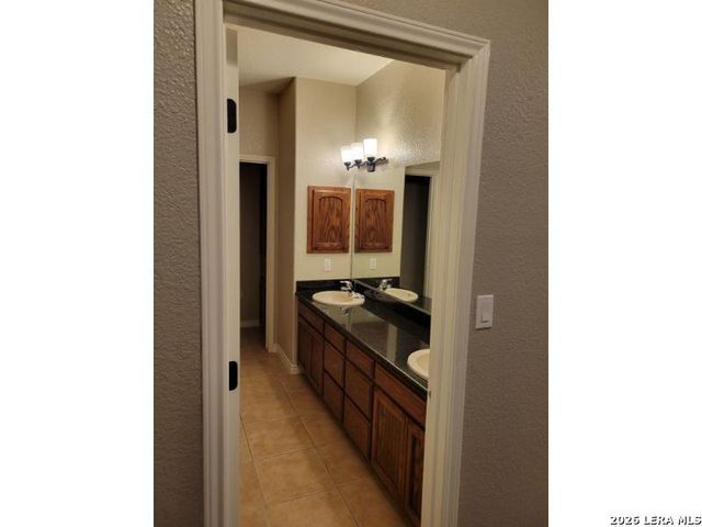 254 County Road 6876, Natalia, TX 78059