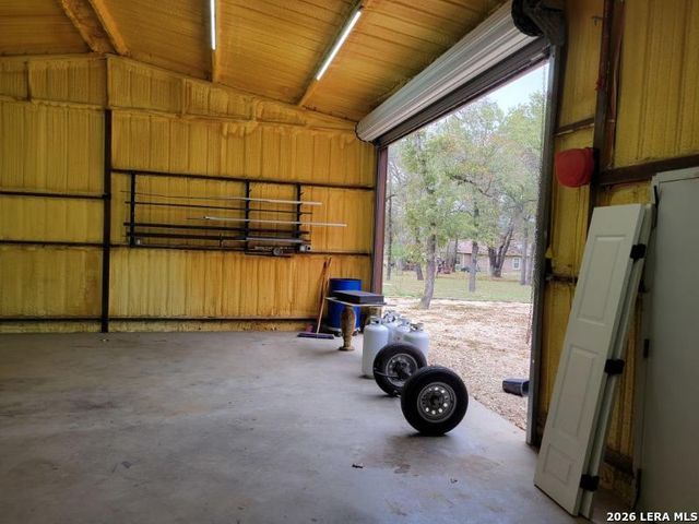 254 County Road 6876, Natalia, TX 78059