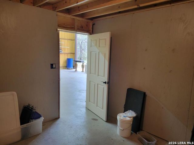 254 County Road 6876, Natalia, TX 78059