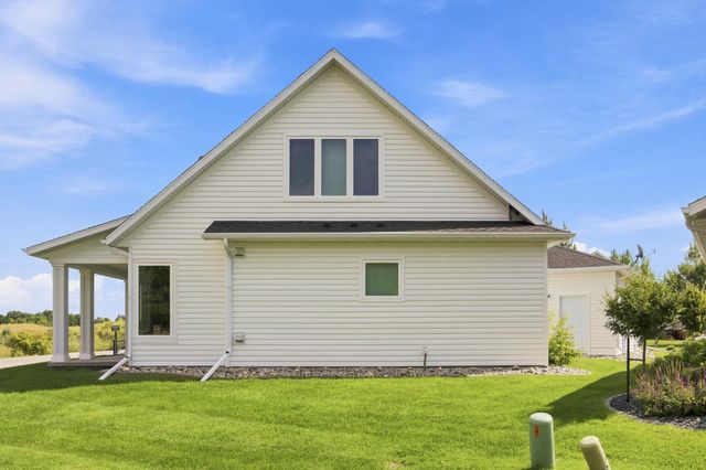 4538 65th Street S, Fargo, ND 58104