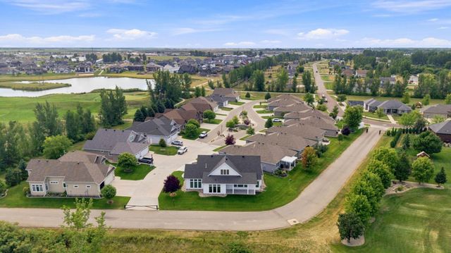 4538 65th Street S, Fargo, ND 58104