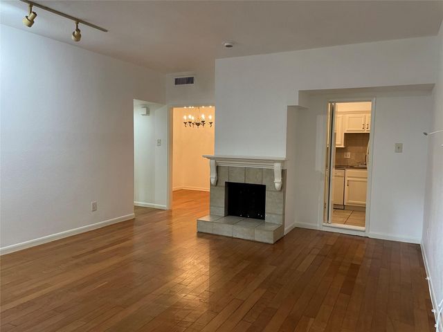 2100 Tanglewilde Street 597, Houston, TX 77063