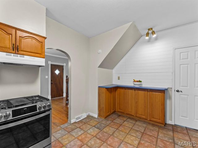 301 W Hanover Street, New Baden, IL 62265