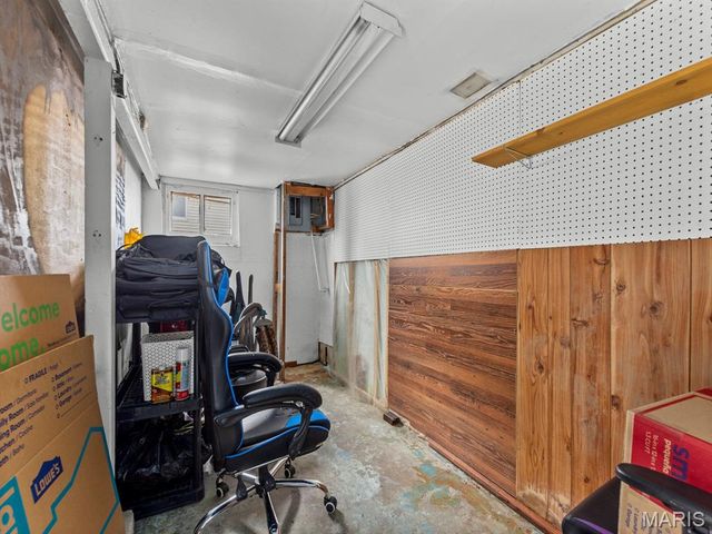 301 W Hanover Street, New Baden, IL 62265