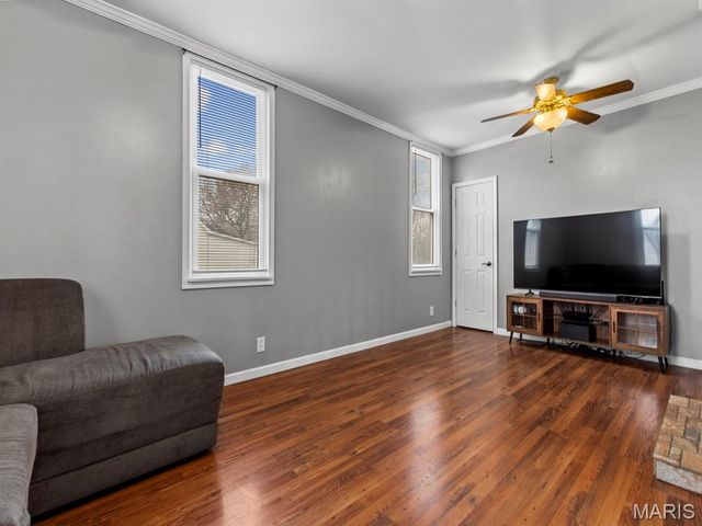 301 W Hanover Street, New Baden, IL 62265