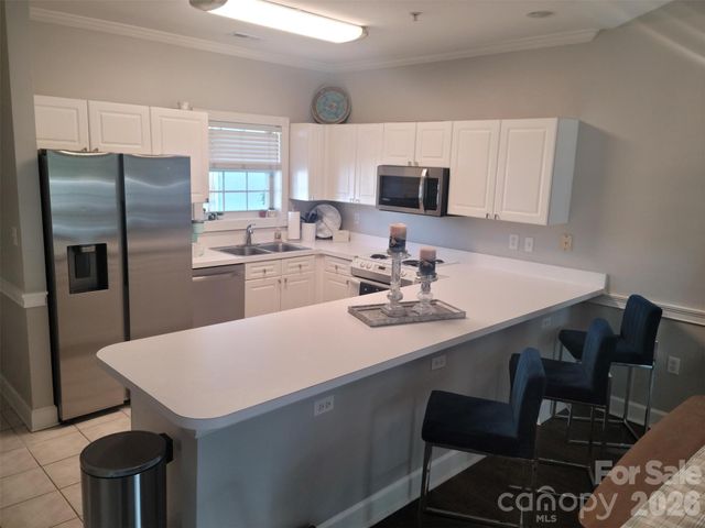 8633 Coralbell Lane, Charlotte, NC 28213