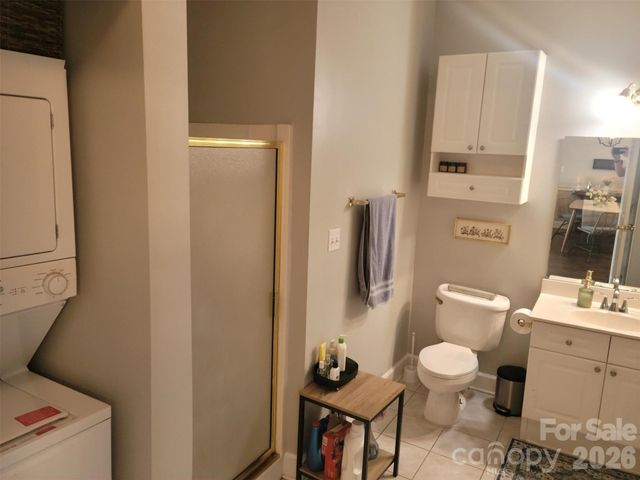 8633 Coralbell Lane, Charlotte, NC 28213