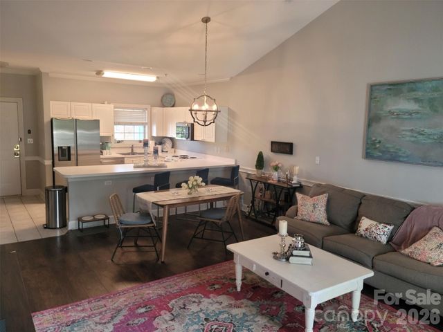 8633 Coralbell Lane, Charlotte, NC 28213