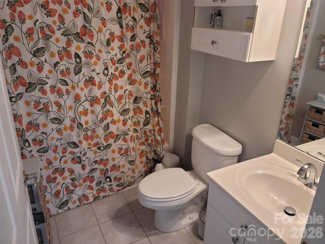 8633 Coralbell Lane, Charlotte, NC 28213