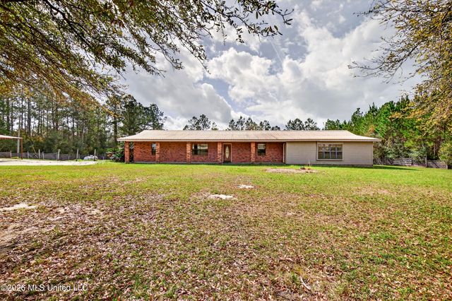 98 Country Heritage Road, Poplarville, MS 39470