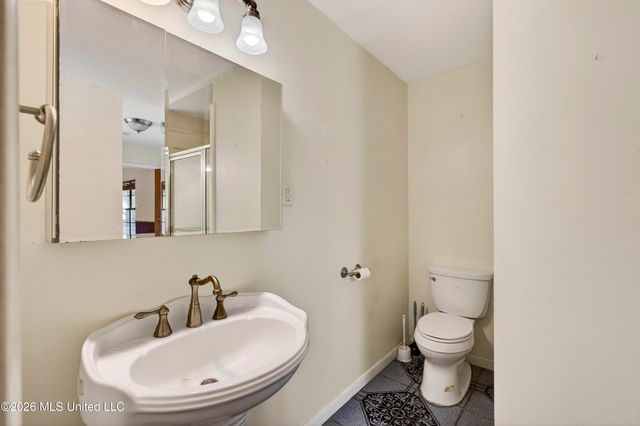 98 Country Heritage Road, Poplarville, MS 39470