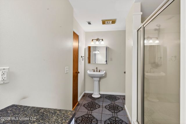 98 Country Heritage Road, Poplarville, MS 39470