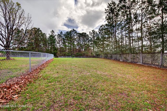 98 Country Heritage Road, Poplarville, MS 39470