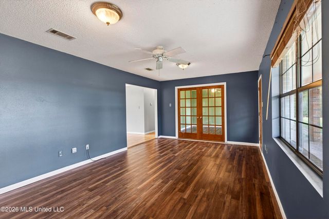 98 Country Heritage Road, Poplarville, MS 39470