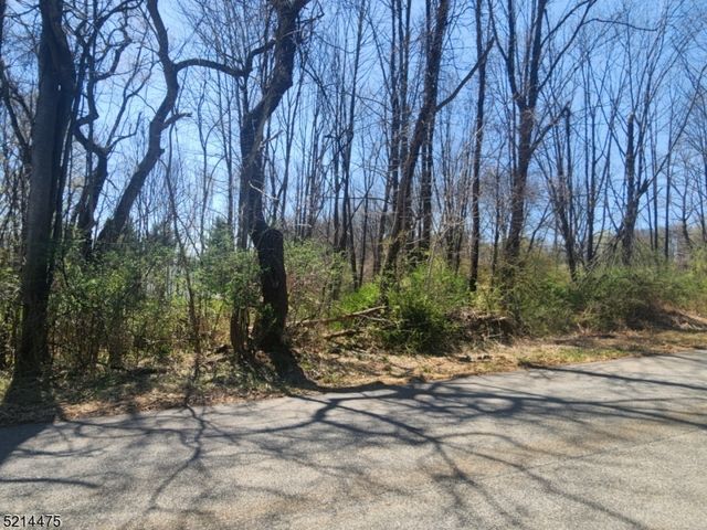 2 Fieldstone Ln, Hardyston Twp., NJ 07416