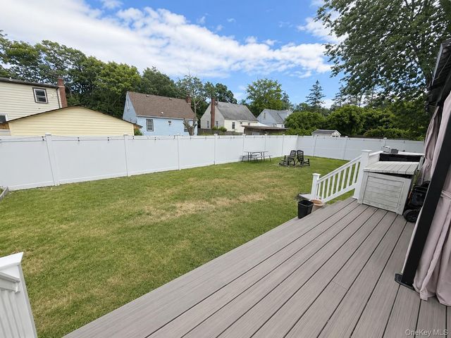 39 Chestnut Street, Wyandanch, NY 11798