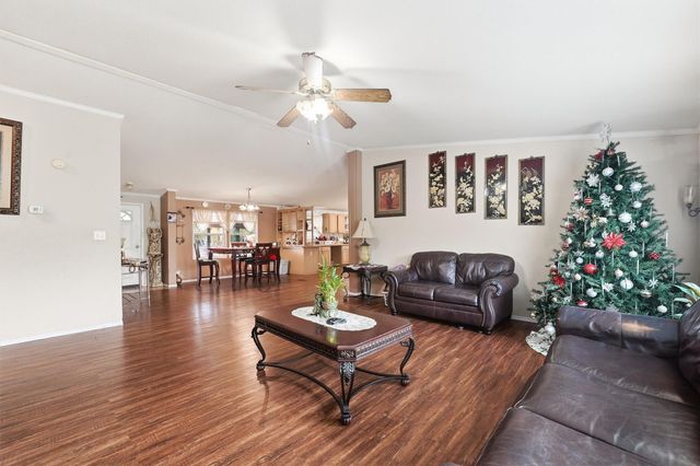 1017 Woodland Street, Channelview, TX 77530