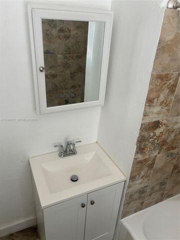 8020 Abbott Ave 6, Miami Beach, FL 33141
