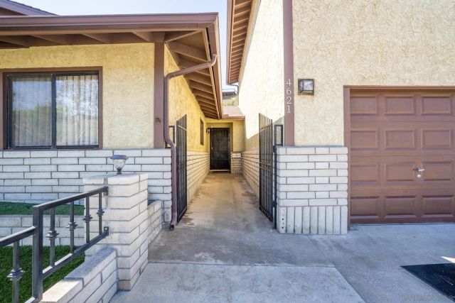 4621 Chateau Drive, San Diego, CA 92117