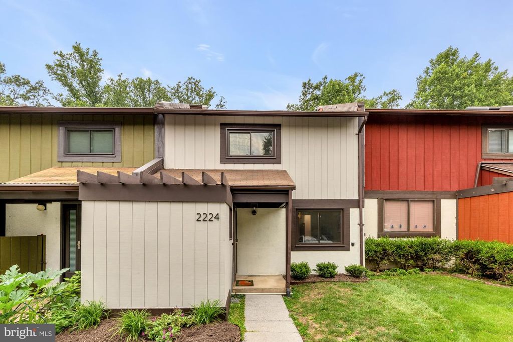 2224 WHEELWRIGHT CT, Reston, VA 20191