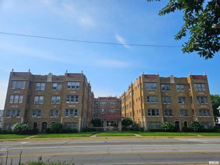 1620 18th Ave Apt 26, Rock Island, IL 61201