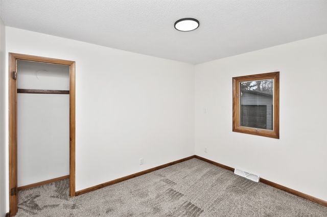 112 Parmer Drive, Des Moines, IA 50315